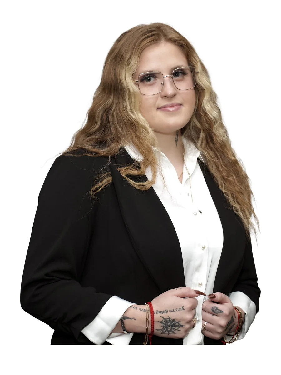 Medely Jopek, Office Assistant and Paralegal at Worldwide Legal Services