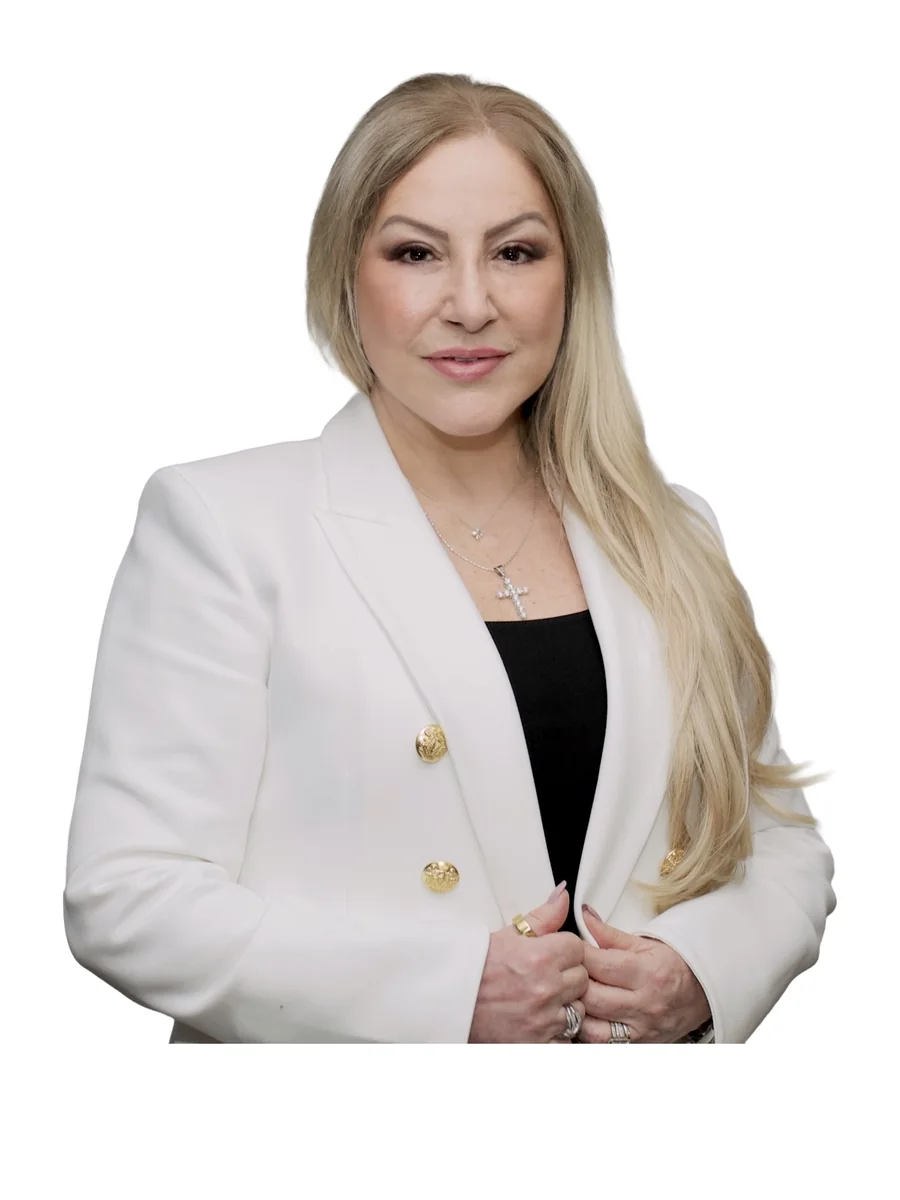 Shirley Maia-Cusick, CEO of Worldwide Legal Services