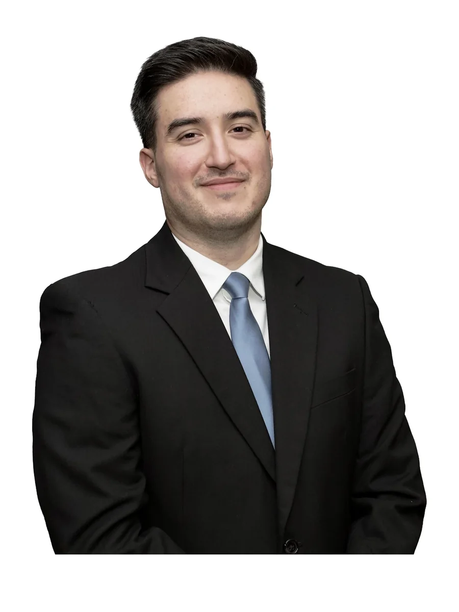 Willfredo Lorenzo, Paralegal at Worldwide Legal Services